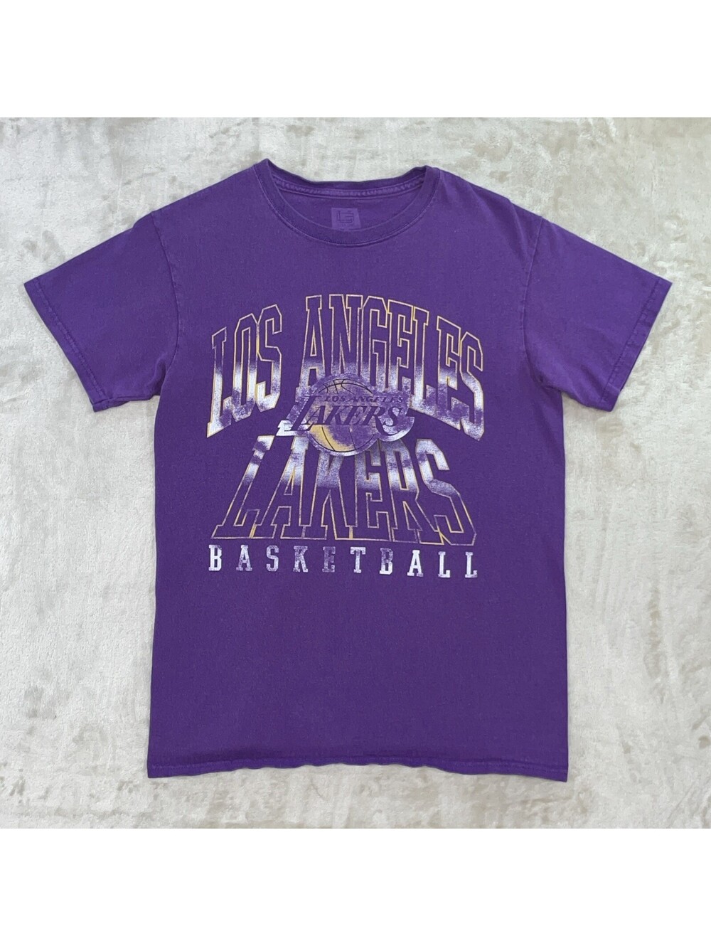 Ultra Game NBA Los Angeles Lakers Purple Basketball Tee Vintage Style Mens S